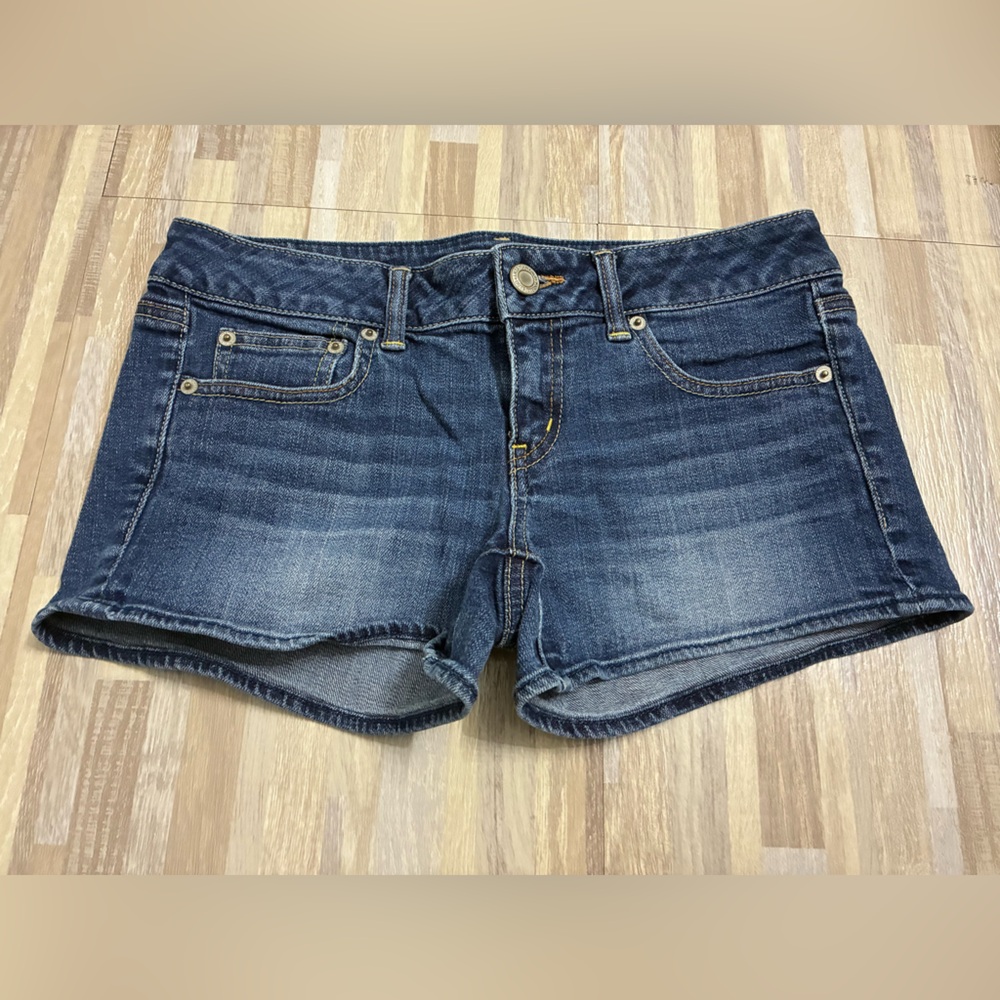 Denim Blue Women's Shorts. American eagle stretch